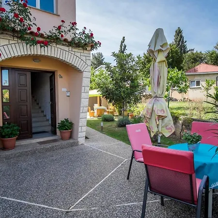 For Families With Children Krk - 5396 Apartmán *