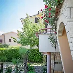 Apartamento For Families With Children Krk - 5396